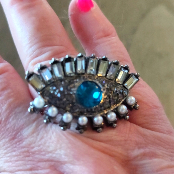 Rhinestone Evil Eye ring - Picture 5 of 5
